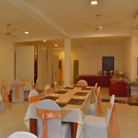 Emarald Holiday Homes Anuradhapura Exterior foto