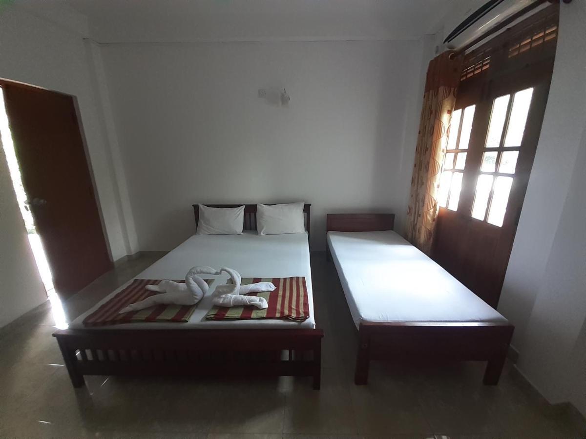Emarald Holiday Homes Anuradhapura Exterior foto