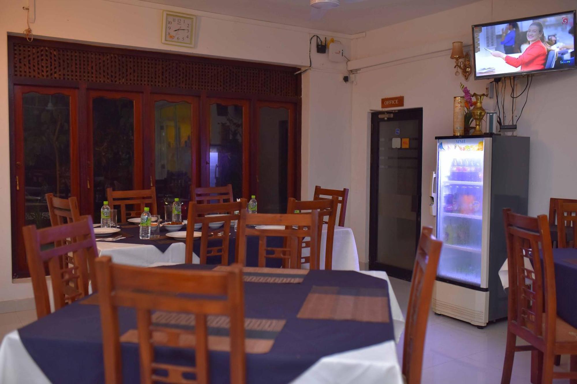 Emarald Holiday Homes Anuradhapura Exterior foto