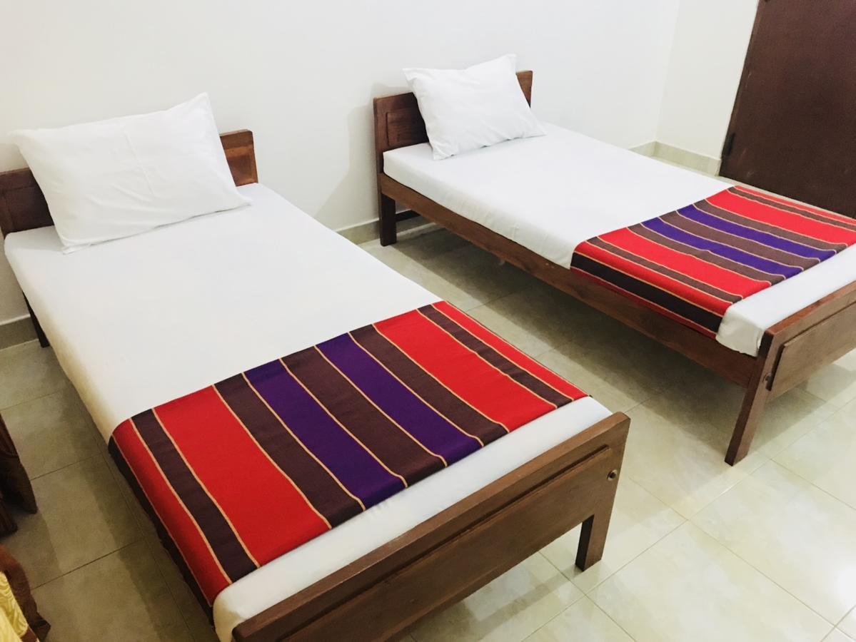 Emarald Holiday Homes Anuradhapura Exterior foto
