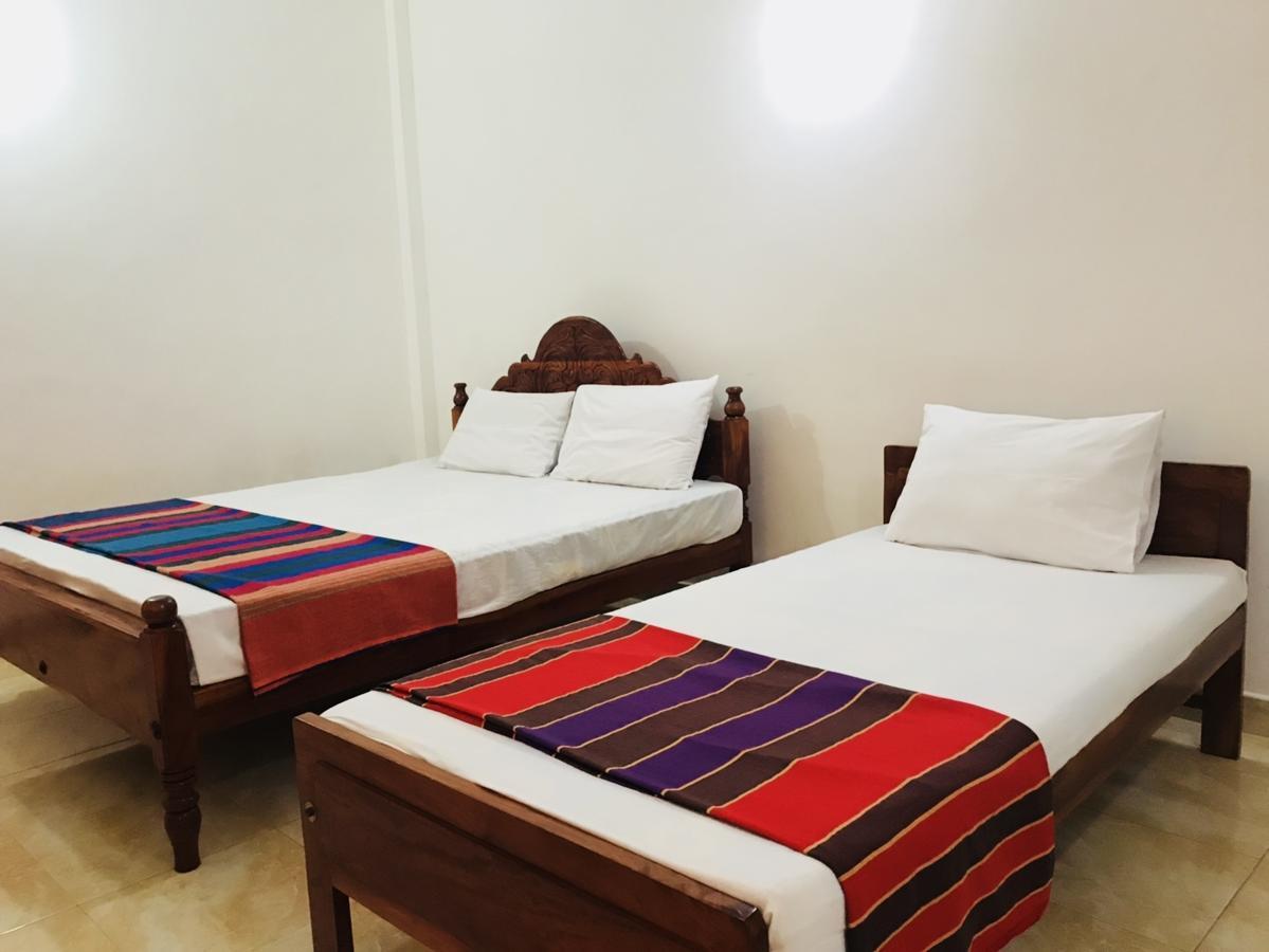 Emarald Holiday Homes Anuradhapura Exterior foto